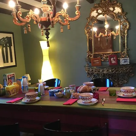 Panzió La Maison De Famille *